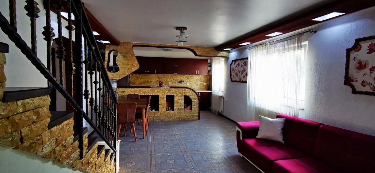 Casa De Vacanta Dalia Si Crina Babadag Ngoại thất bức ảnh