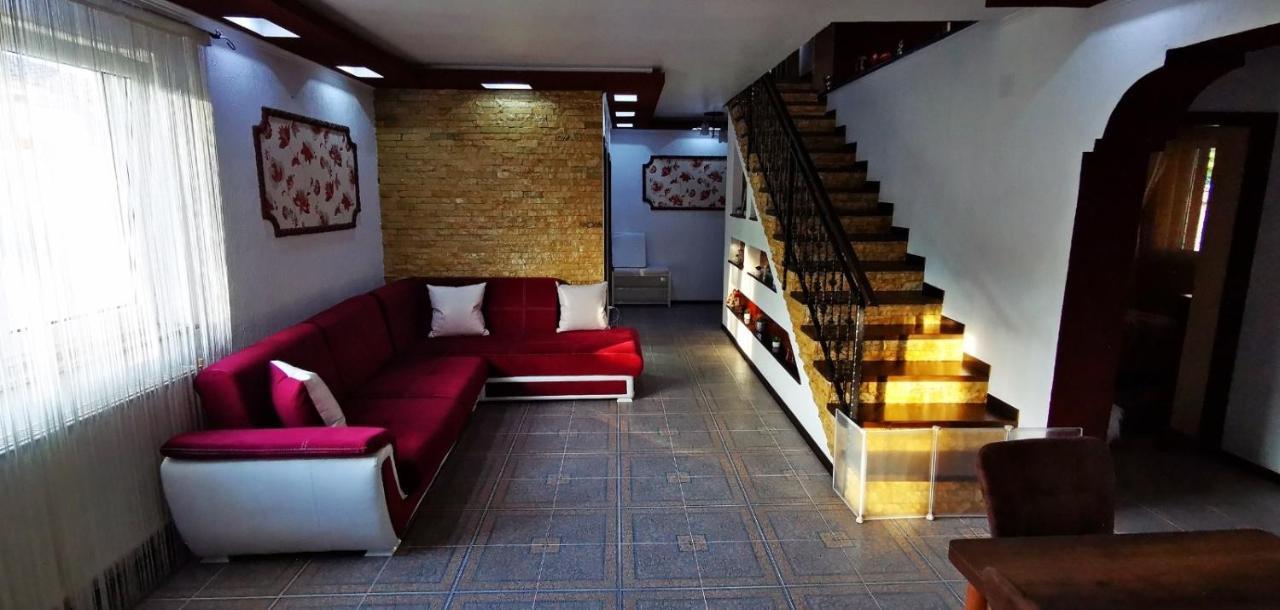 Casa De Vacanta Dalia Si Crina Babadag Ngoại thất bức ảnh